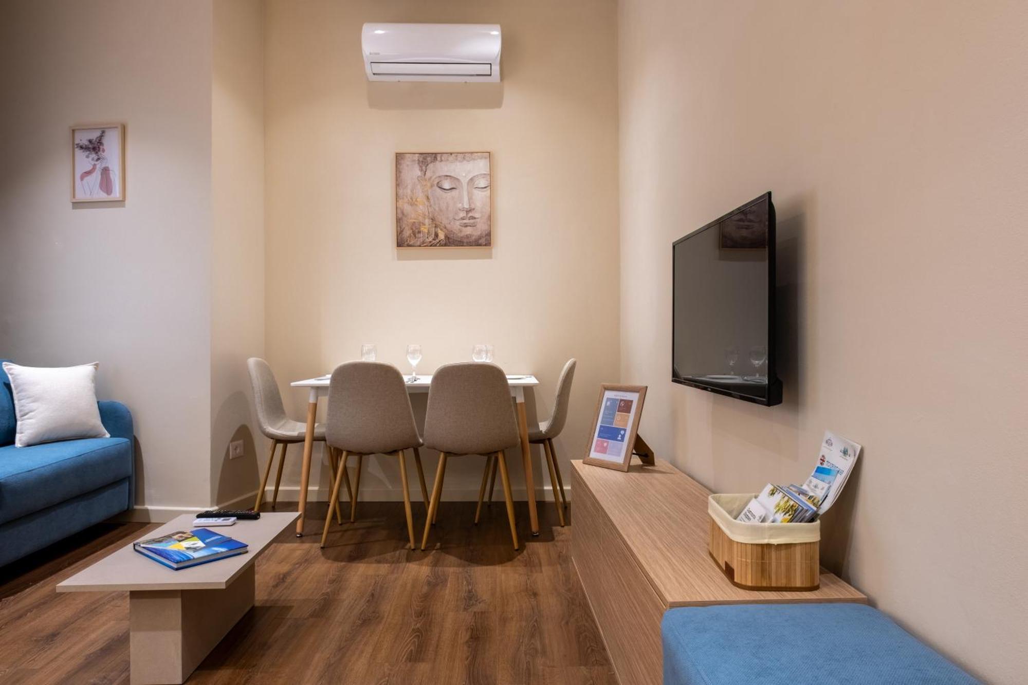 Rentoasis Apartment